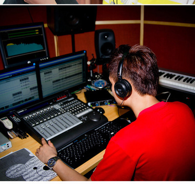 聲籟EM520折疊頭戴式耳機 時尚與實用的音樂伴侶